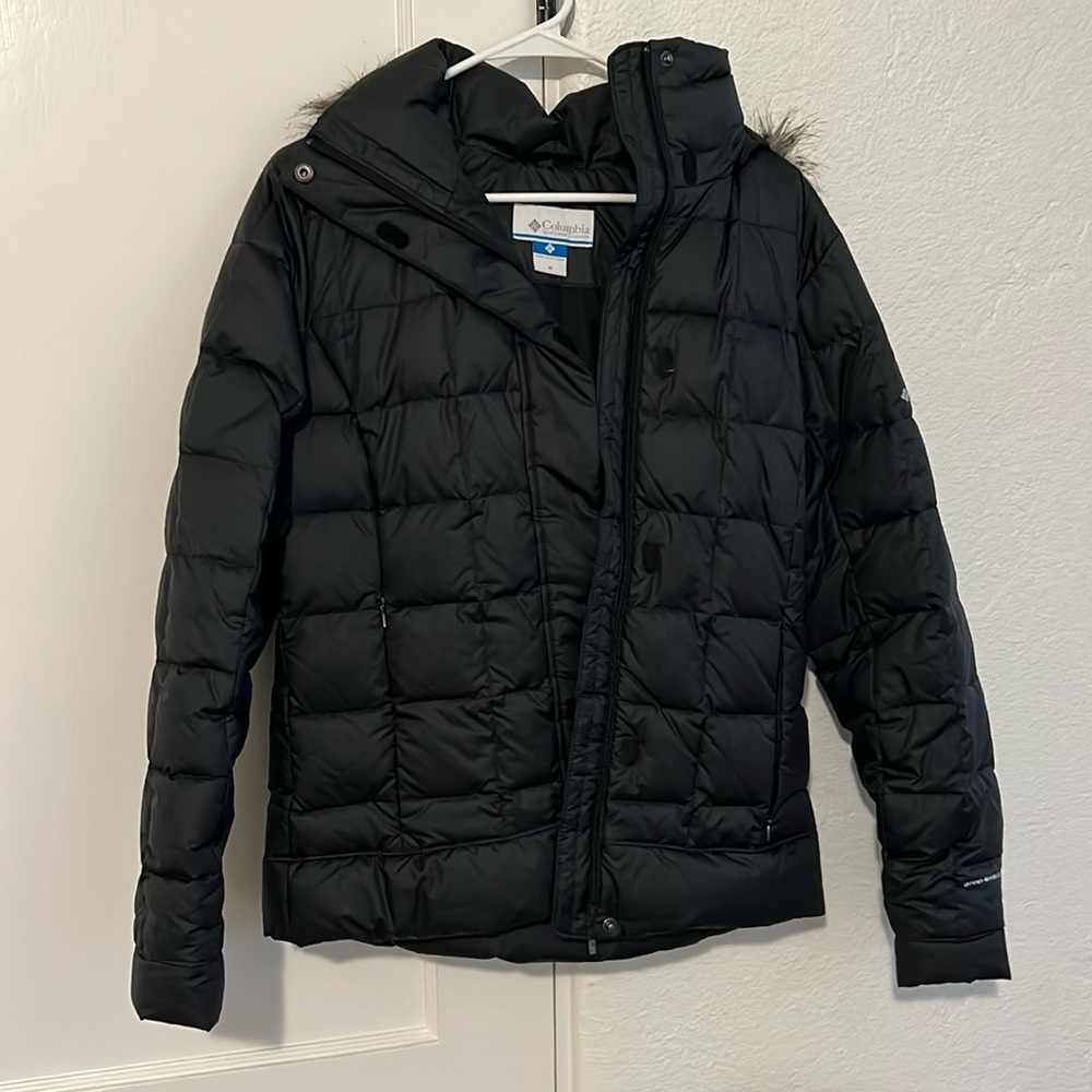 Columbia Puffer Jacket with Detachable Hood
